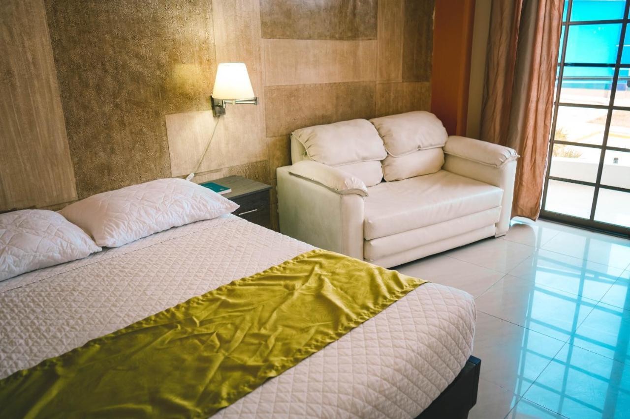 Hotel Manta Beach Madrigal 外观 照片