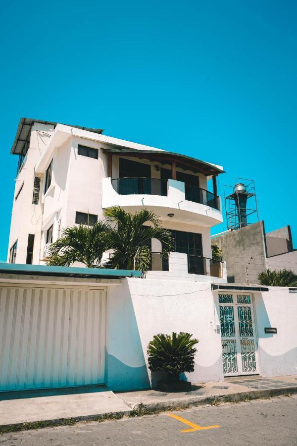 Hotel Manta Beach Madrigal 外观 照片