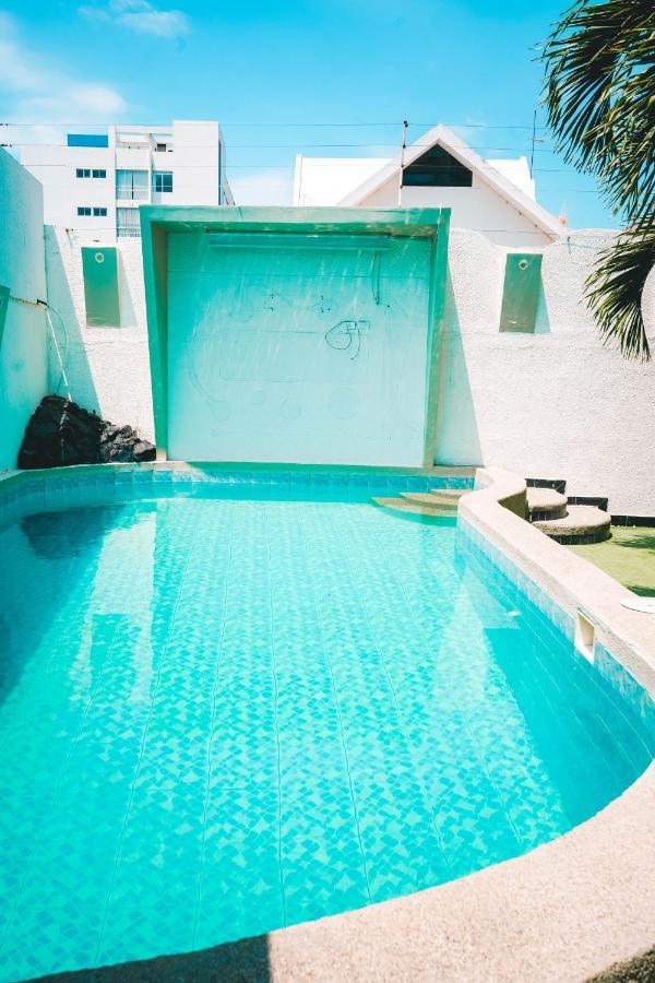 Hotel Manta Beach Madrigal 外观 照片