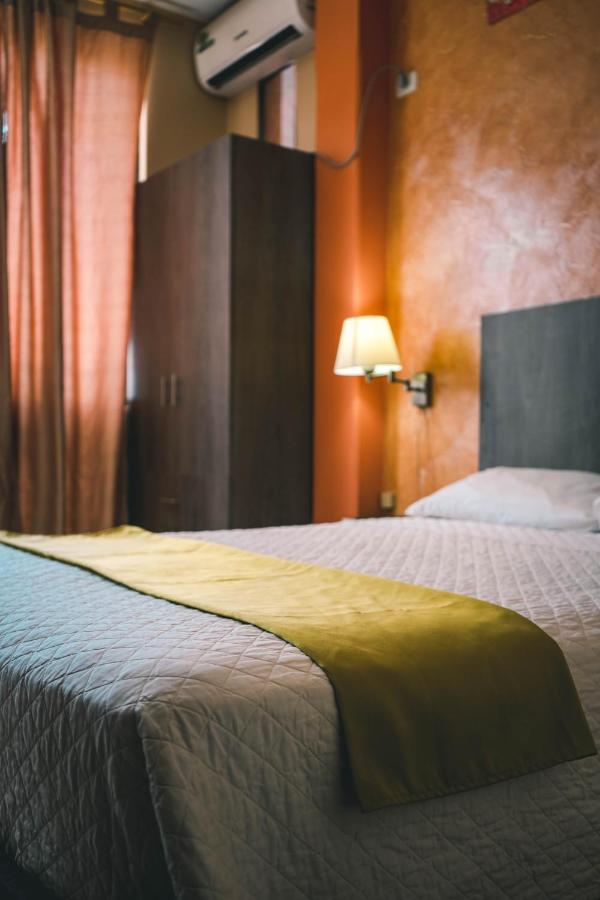 Hotel Manta Beach Madrigal 外观 照片