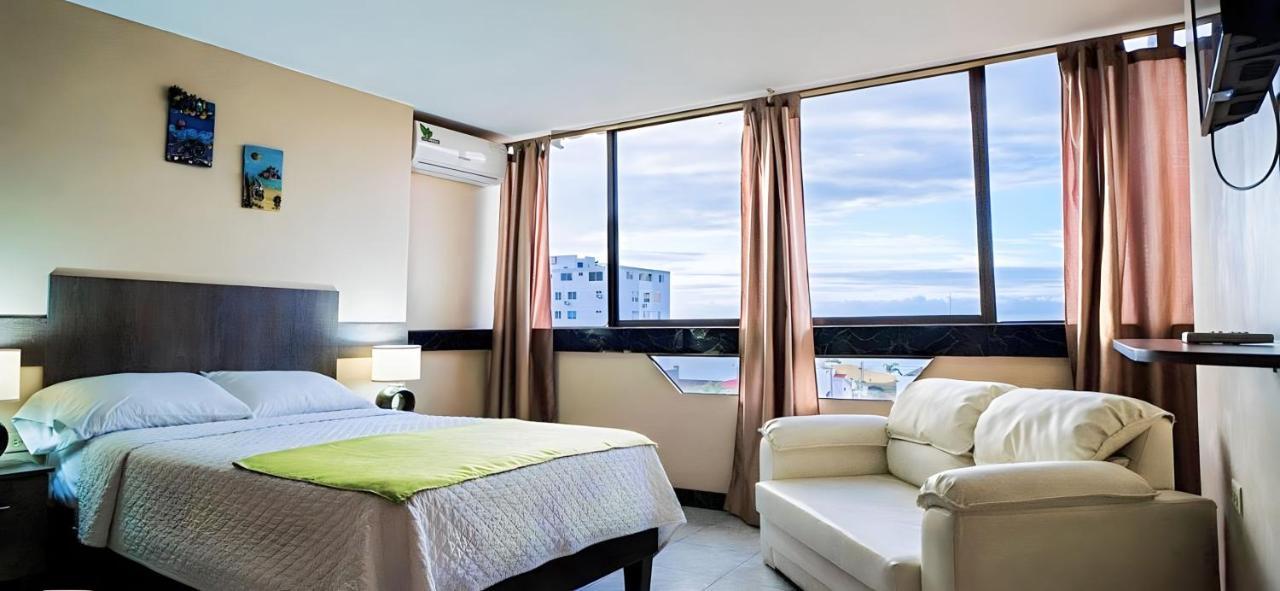 Hotel Manta Beach Madrigal 外观 照片